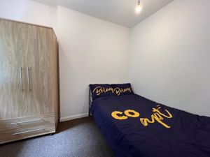 bed - click for photo gallery